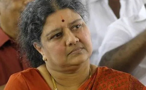 Can Sasikala faction use 'hat' symbol to file nomination, HC asks EC