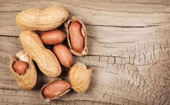 Consumption of nuts keeps cardiovascular diseases at bay, says study