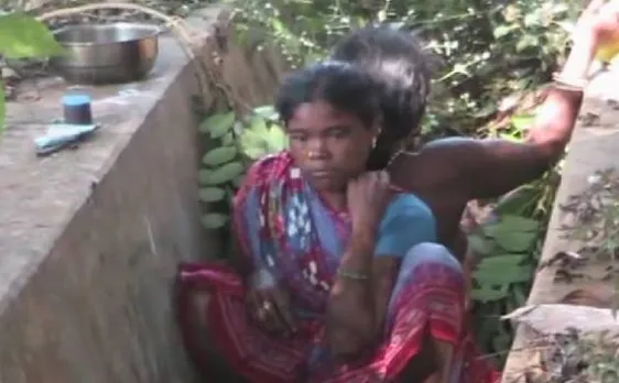 Odisha: Tribal pregnant woman delivers baby in drain after hospital denies admission in Koraput