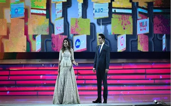Reliance Jio subscriber base at 160 million, reveals Akash Ambani in a chat with Shahrukh Khan
