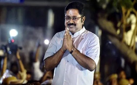 AIADMK to sack 6 office bearers supporting Dhinakaran