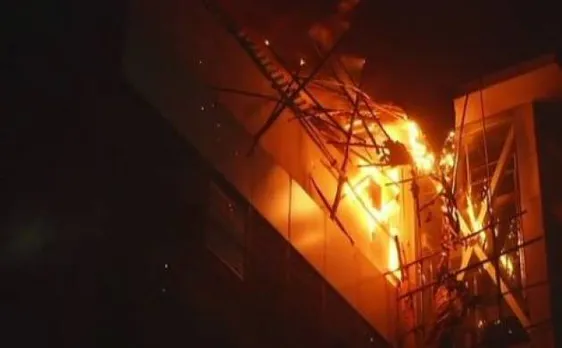 Mumbai Kamala Mills Fire kills 14, PM Modi expresses grief | As it happened