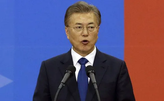 South Korea's Moon Jae-In willing to hold summit with Kim Jong-Un