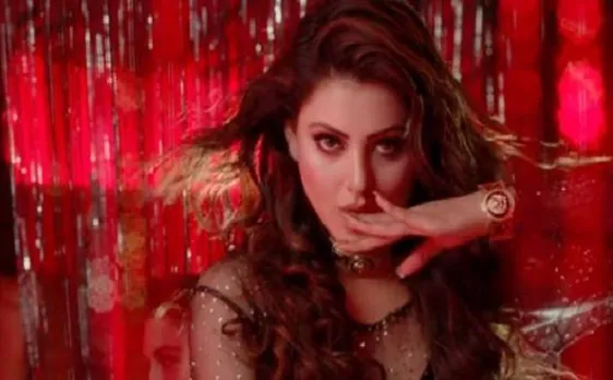Hate Story 4 new song out: Urvashi Rautela sets the temperature SOARING with her bold avatar in Aashiq Banaya Aapne reprise (watch video)