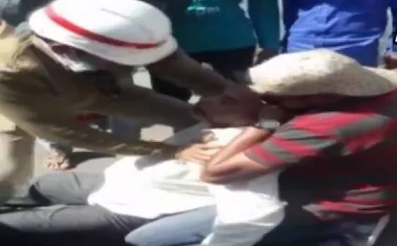 Watch Video: Two Traffic cops save life of elderly man who suffered cardiac arrest on road