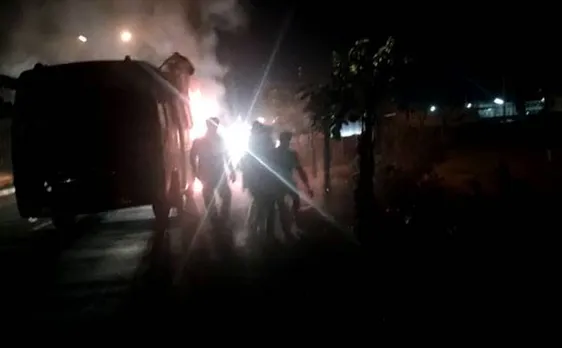 WATCH | Major tragedy averted in Hampi as locals rescue school kids from burning bus
