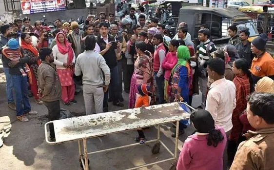 Woman without Aadhaar card forced to deliver baby outside Gurugram hospital
