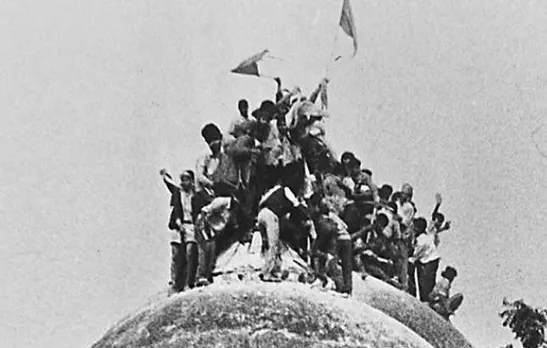 Supreme Court rejects all interim pleas to intervene as parties in Ayodhya dispute