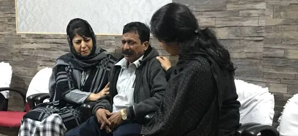 J&K: Tourist from Tamil Nadu killed in stone pelting, CM Mehbooba Mufti expresses grief 