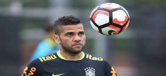 Brazil full-back Dani Alves out of FIFA World Cup due to knee ligament injury