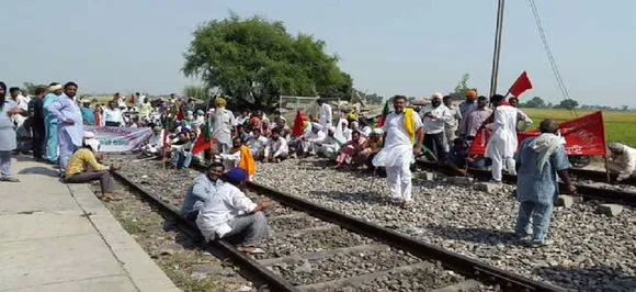 Passenger trains delayed due to farmers' agitation