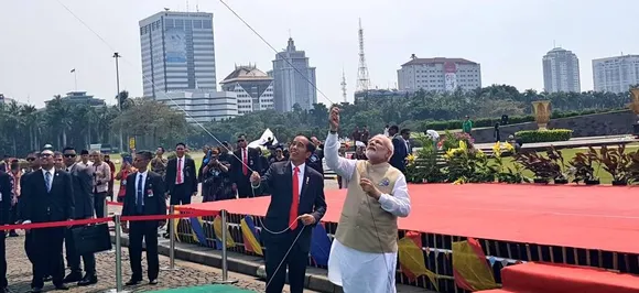 VIDEO: You can't mess with a Gujarati in kite flying and Modi proved it in Indonesia