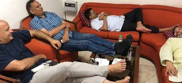 Arvind Kejriwalâ€™s sit-in protest at Lt Governor's house continues for second day