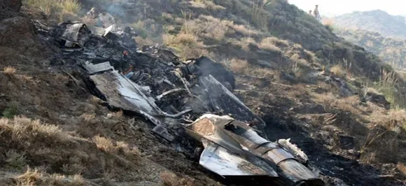 Pakistan Air Force jet crashes during routine mission