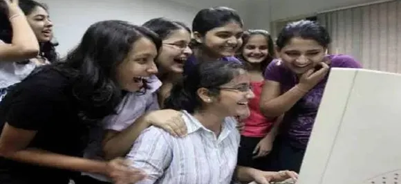 Bihar Board 10th Result 2018: Simultala Awasiya Vidyalaya girls grabbed top four ranks