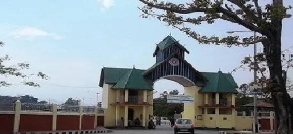 Manipur University Students Union continue agitation against Vice Chancellor 