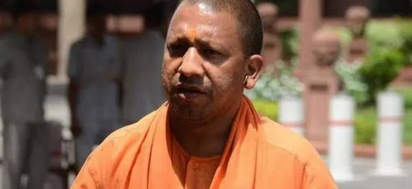 CM Yogi Adityanath refuses to wear cap at Kabir mausoleum
