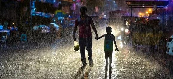Delhi: Heavy rainfall claims one life in Narela; flight services disrupted