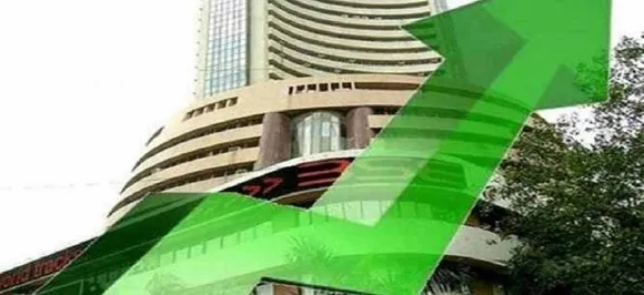 Sensex hits fresh record high on firm global cues
