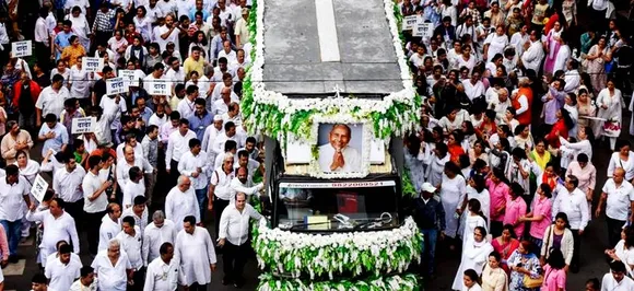 Spiritual leader Dada Vaswani cremated with state honours