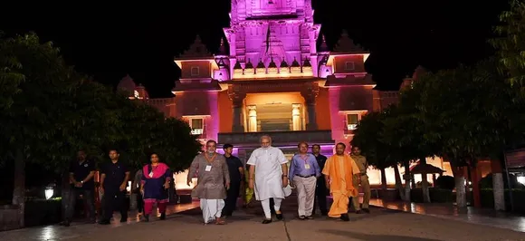 In a late night tour, Modi inspects development projects in Varanasi