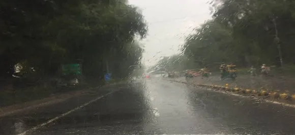 Met forecasts heavy rain in South Bengal