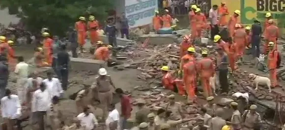 Ghaziabad Building Collapse: One killed, seven injured; builder 'forced labourers to work despite crack'