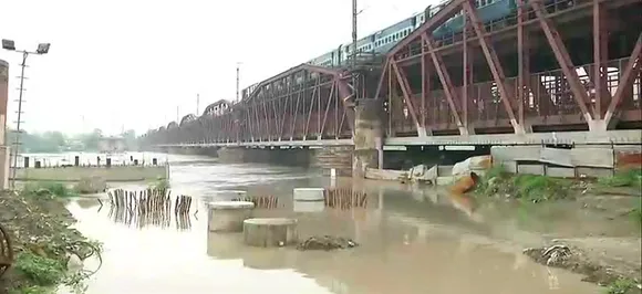 Yamuna water level crosses danger mark due to rains