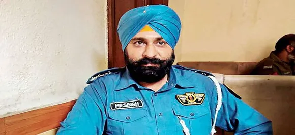 Pakistanâ€™s first Sikh cop sacked for being absent from work