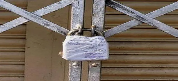 Liquor shop shuts down after locals protest