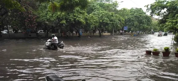 Weather Alert: Heavy rains lash Delhi, Noida, Gurugram; traffic affected
