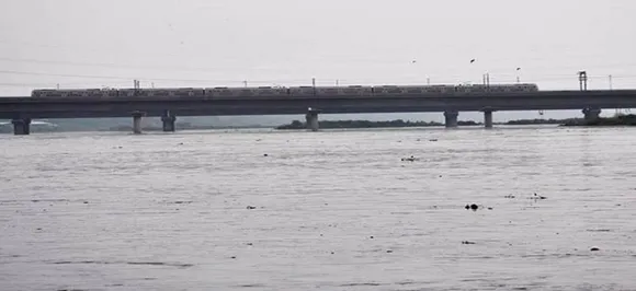 Delhi: Four stranded in Yamuna rescued