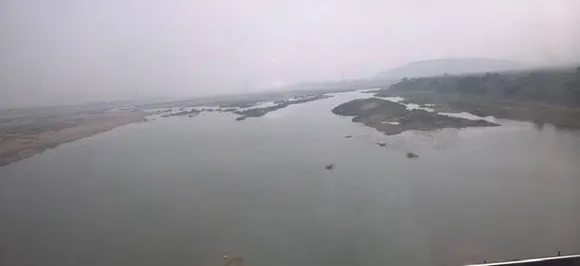 Godavari river in spate in Andhra Pradesh, Telangana