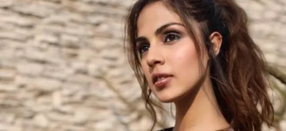 Rhea Chakraborty to walk for Urvashi Joneja