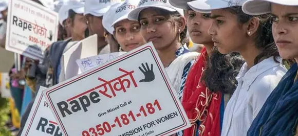 Delhi: Protest over minor's rape turns violent, 10 policemen injured