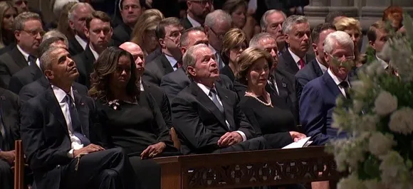 Two presidentsâ€”not Trumpâ€”pay tribute to McCain at Washington funeral