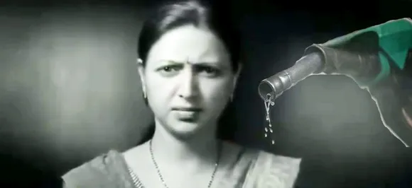 On rising fuel prices, Congress gives it back to BJP - â€˜Bahut Hui Mahangai Ki Maarâ€¦â€™