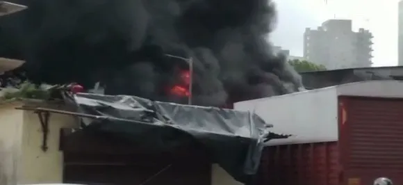 Massive fire in Mumbai's Malad industrial unit