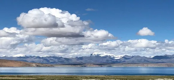 Rahul Gandhi shares breathtaking Mansarovar lake picture with a caption for Modi
