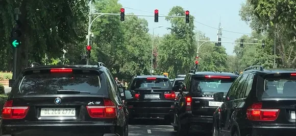 PM Modi's car en-route to Swachhata Shramdan gets stuck in Delhi traffic jam