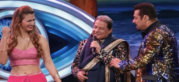 Bigg Boss 12: Jasleen Matharuâ€™s father opens up on her closeness with Anup Jalota
