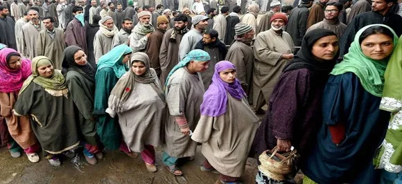 J&K civic body polls: Voting underway in 384 wards in second phase, mobile internet suspended in South Kashmir
