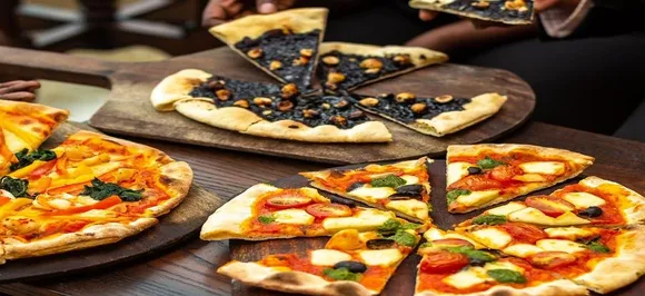 Pizzas must shrink or lose toppings under UK's anti-obesity plan