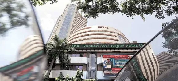 Sensex zooms 297 points to reclaim 35,000; rupee, corp earnings drive optimism