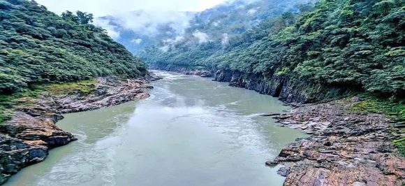 People living near Arunachal Pradeshâ€™s Siang river moved to safer places amid flood alert