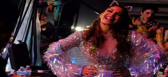 Jacqueline Fernandez is hotness-alert at the Jade by Monica and Karishma show