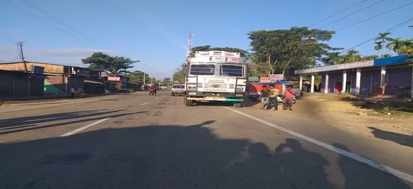 12-hour bandh affects normal life in some districts of Assam, 700 protesters detained