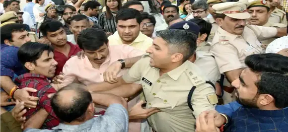 'AAP MLA Amanatullah Khan pushed me': Manoj Tiwari after chaos at Delhi's Signature Bridge inauguration 
