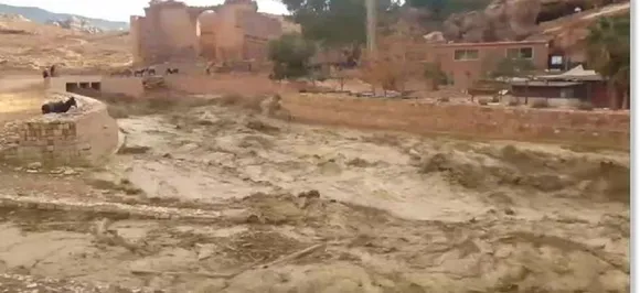 Two children, diver among 11 killed in Jordan flash floods