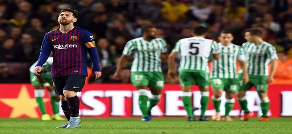 Lionel Messi scores brace, Barcelona suffer first home defeat in two years; Real Madrid win